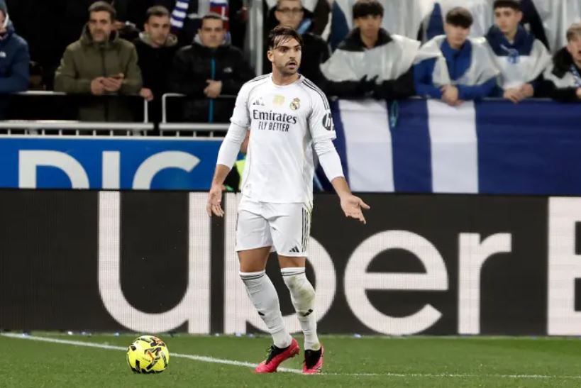 Video sek*uale bëhet shkak, tifozët kundërshtarë i kthehen në “makth” mbrojtësit të Realit: Llum, Asensio largohu!