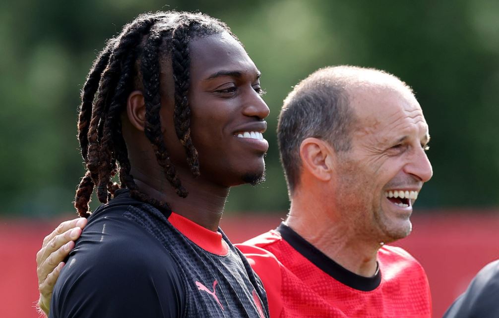 Alegri zbulon “bomberin” e ri, Leao lideri i “Djallit”