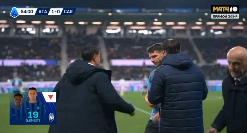 VIDEO/ Gjimshiti ndalet dhe kërkon ndërrim, Paladino e takon i shqetësuar pas zëvendësimit