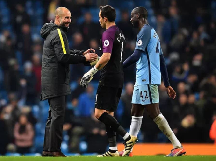 Ish-futbollisti shpjegon urrejtjen që ka ndaj Pep Guardiolës: Kur e shoh, shoh një gjarpër dhe jo një burrë. Gruaja ime më tha…