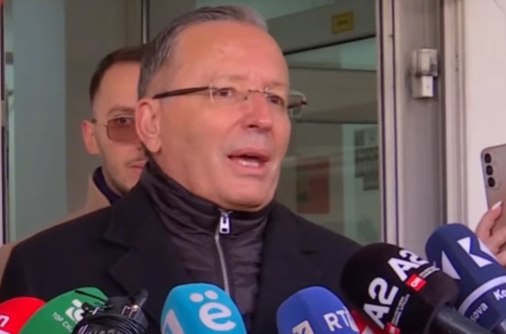 Kandidati i PDK-së për kryeministër voton në Mitrovicë të Jugut: Qytetarët të shprehin vullnetin e tyre, pres rezultat të mirë