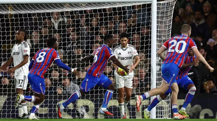 VIDEO/ Kristal Palas triumfon në transfertë dhe ngjitet në zonën Champions, dueli tjetër i Premier Ligës mbyllet në barazim