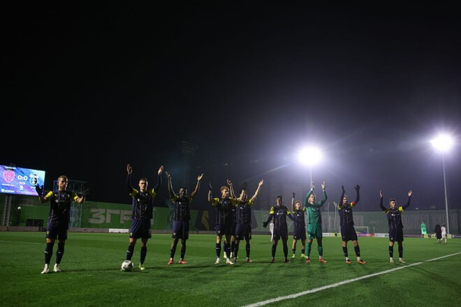 Dy shqiptarë në fushë, ndërpritet ndeshja në elitën e futbollit ukrainas! Ja arsyeja