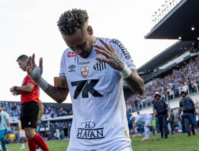 VIDEO/ Santos siguron mbijetesën, Nejmar feston si një fëmijë i lumtur: Është koha për operimin në gju tani