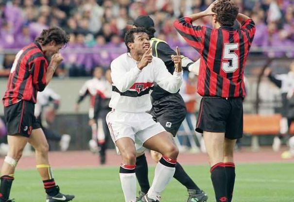 PSG thyen tabunë e francezëve në Kupën Interkontinentale, më parë në vend të tyre ishte paraqitur… Milani