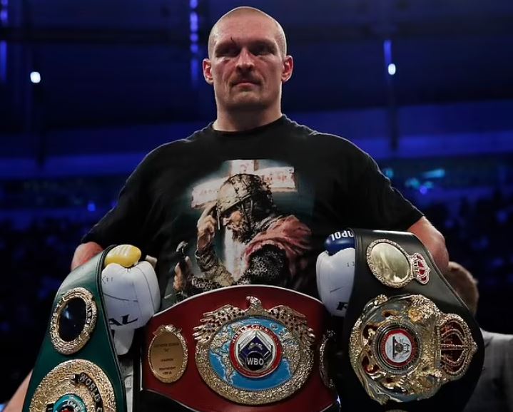 Akuzohet për financim të nazistëve ukrainas, Rusia sekuestron asetet e boksierit Usyk