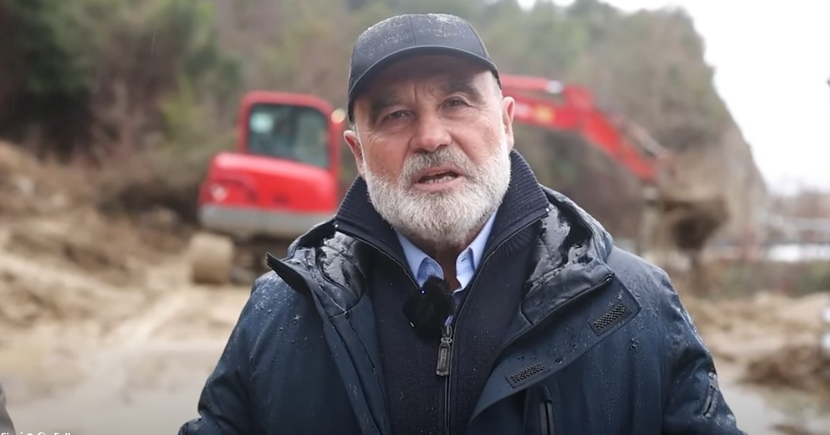 Përmbytjet në Vlorë! Vullnet Sina në terren, gjen “fajtorin”: Rruga është bërë në kohën e PD-së