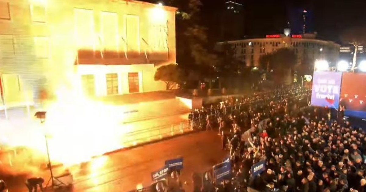 Rama komenton protestën: Mercenarë të paguar nga rrugaçët e lagjeve! Bardhi: Gazi i skaduar nuk të shpëton dot më! (REAGIMET)