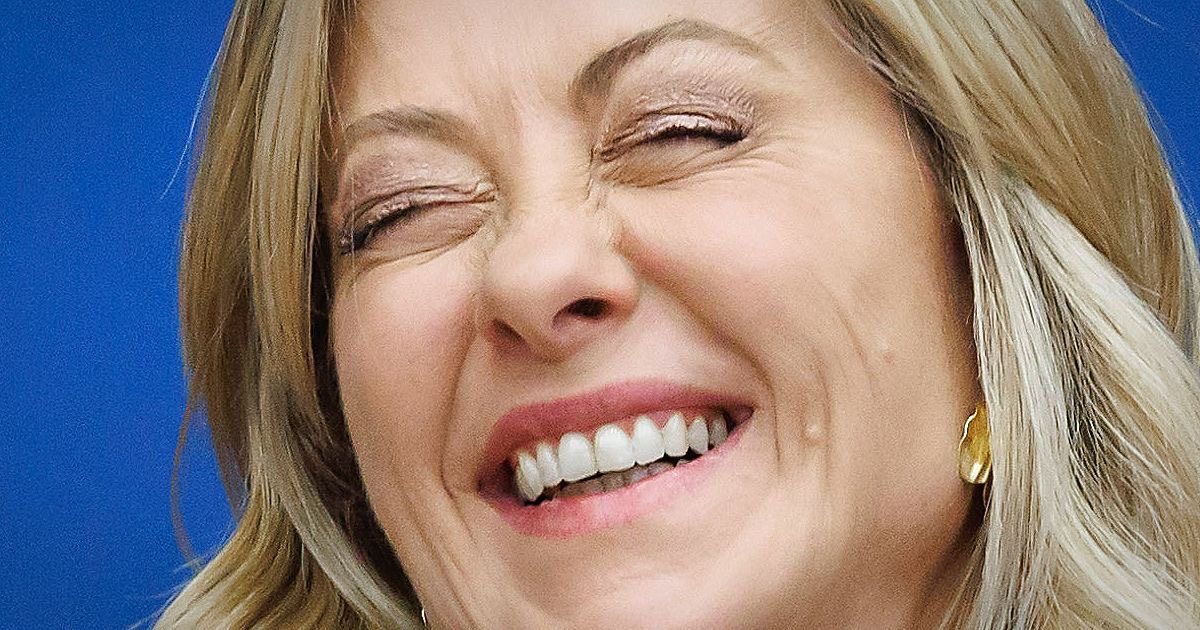 Emigrantët në Shqipëri, Meloni rinovon kostot: marrëveshje e re me një resort me 5 yje (Mediat italiane nxjerrin detajet)