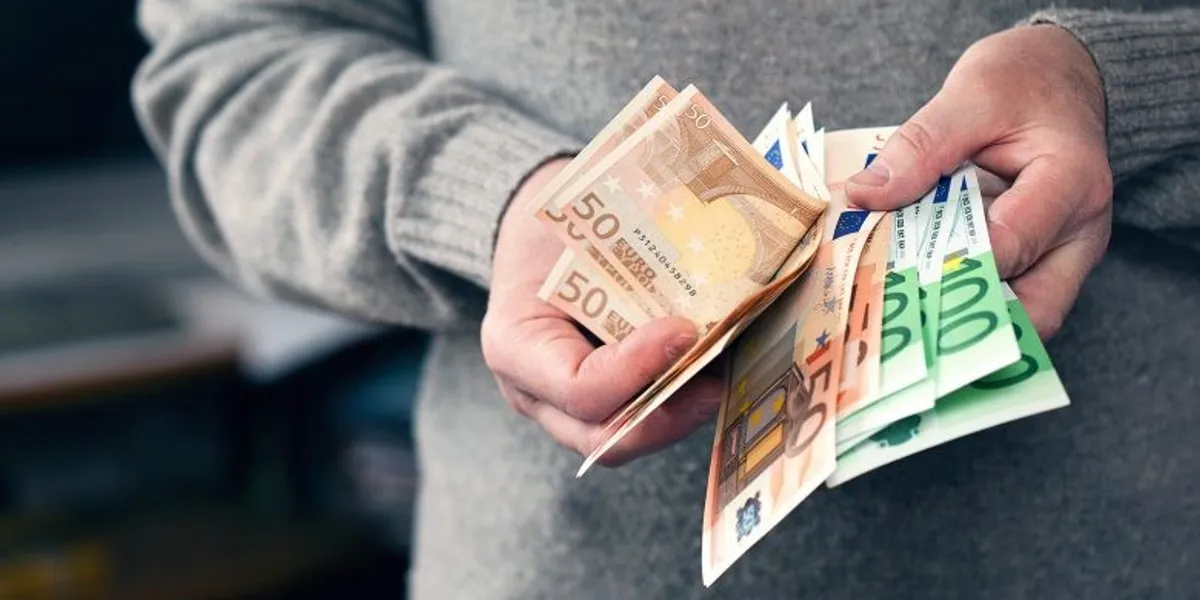 Ministria konfirmon se rritja e pagës minimale në sektorin privat ka hyrë në fuqi, nga korriku do të jetë 500 euro