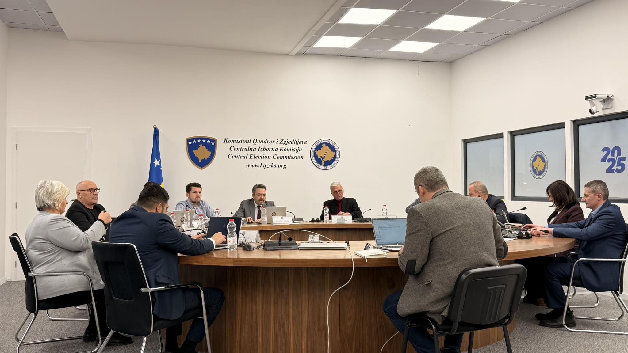 Zgjedhjet e parakohshme në Kosovë, KQZ vendos rinumërim të votave në 28 komuna