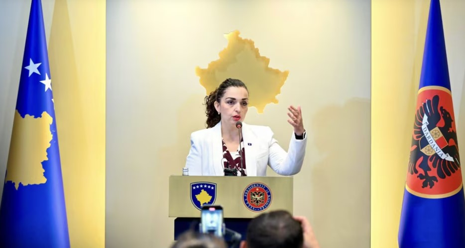 Vjosa Osmanit i mbaron mandati i presidentes, analiza e DW: A mund të shkojë Kosova sërish në votime? Si mund të ndikojë gara për kreun e ri të shtetit