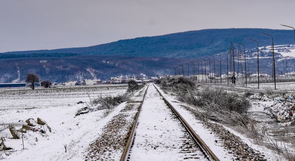 Moti i keq ka goditur edhe Kosovën, Ministria e Infrastrukturës thotë se të gjitha rrugët janë të kalueshme, por apelon për kujdes! (VIDEO)