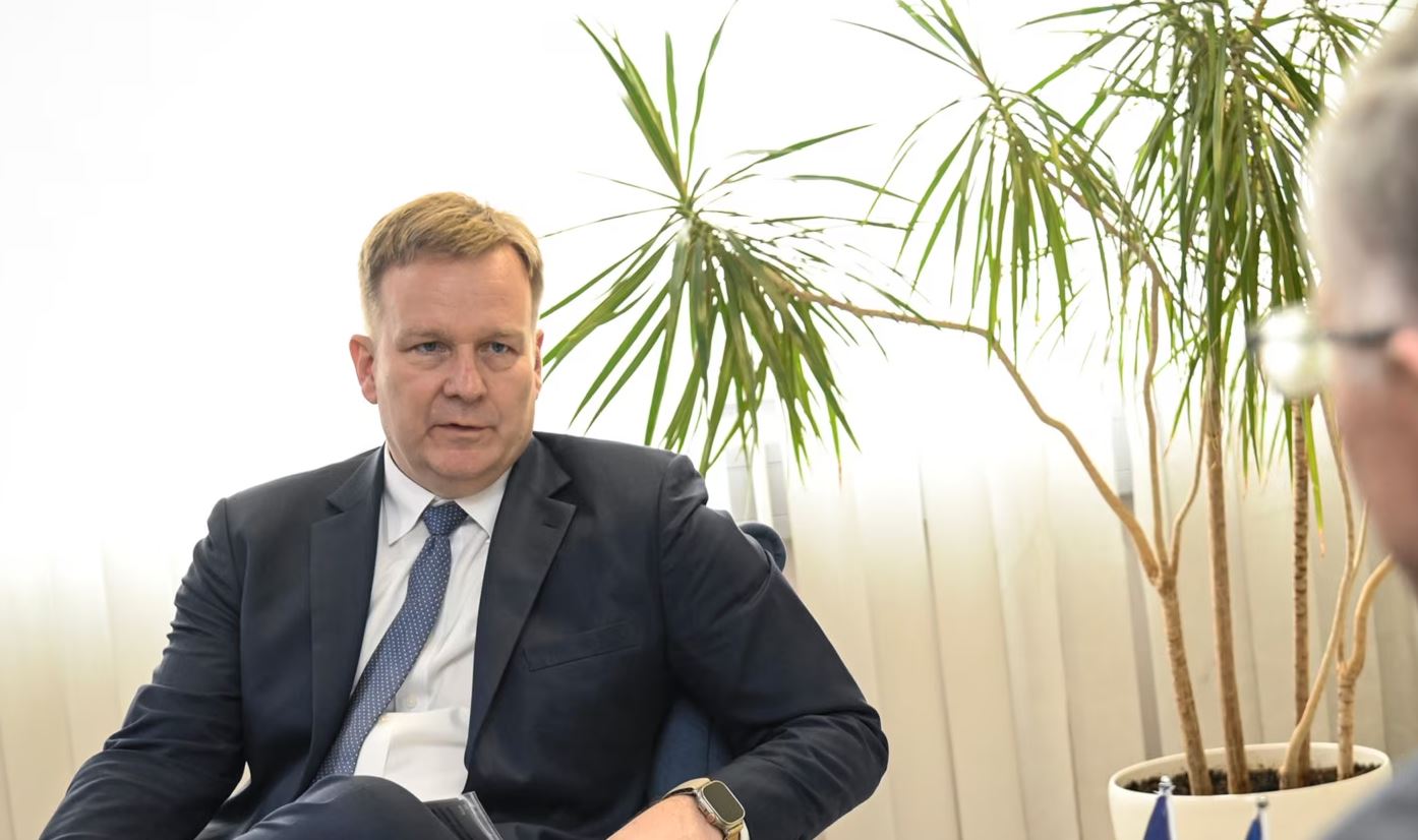 I dërguari i posaçëm i BE për dialogun Kosovë-Serbi vizitë në Prishtinë, Peter Sorensen takime me udhëheqësit e vendit