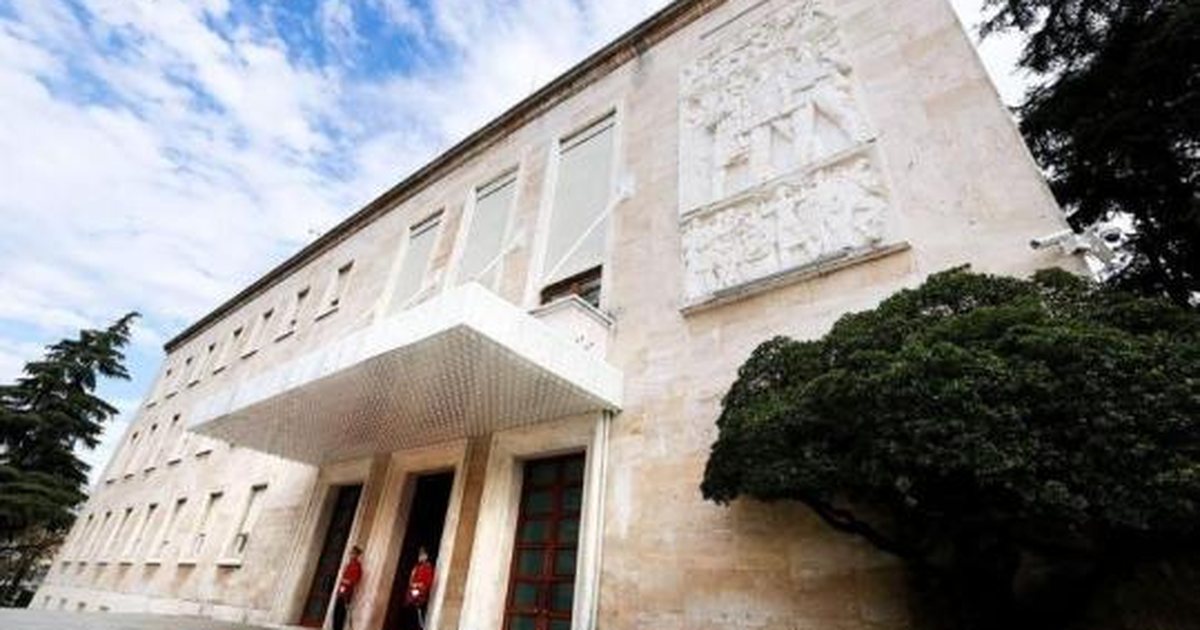 Rriten pagat në pushtetin vendor, ja kufijtë e rinj për administratën në bashki