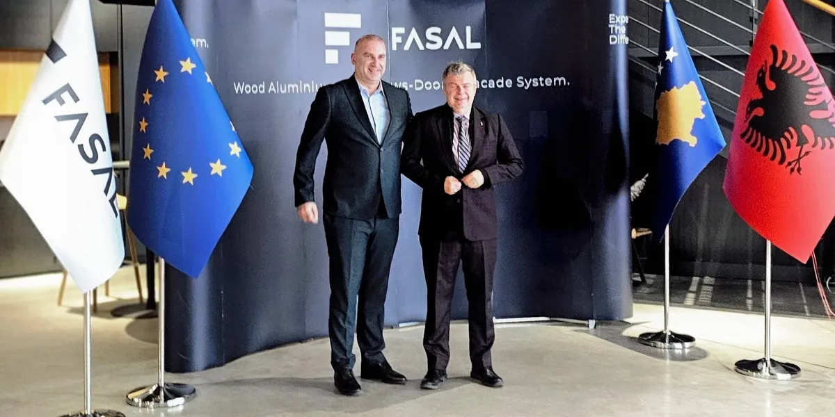 Shefi i Misionit të Luksemburgut viziton fabrikën FASAL