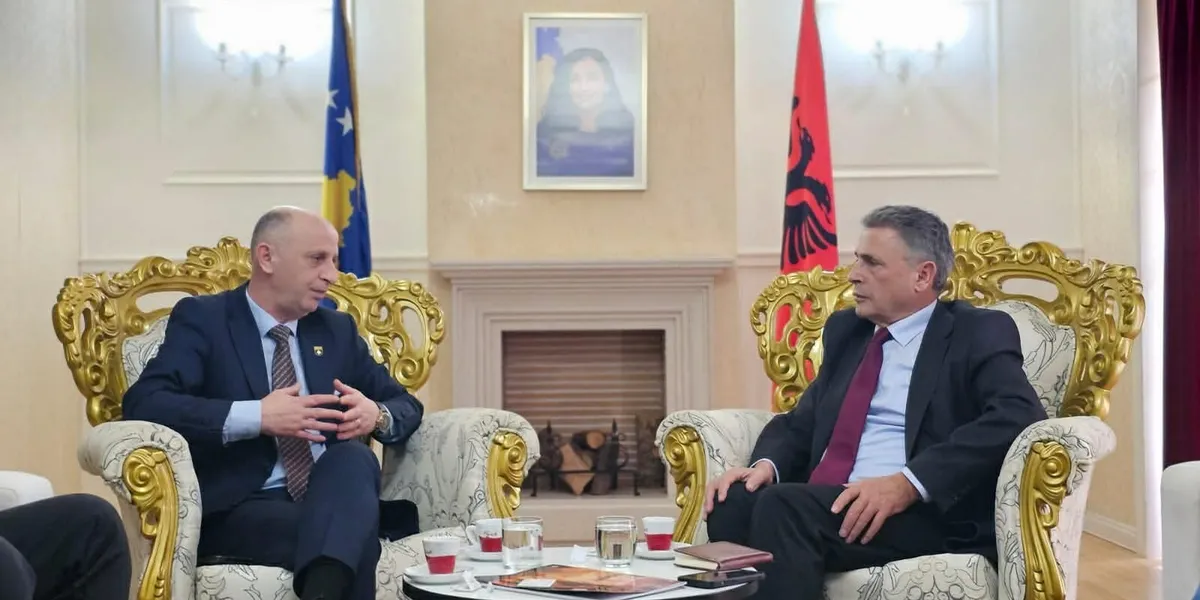 Delegacioni i Unionit të Turizmit të Kosovës zhvillon takim në Ambasadën e Kosovës në Shqipëri