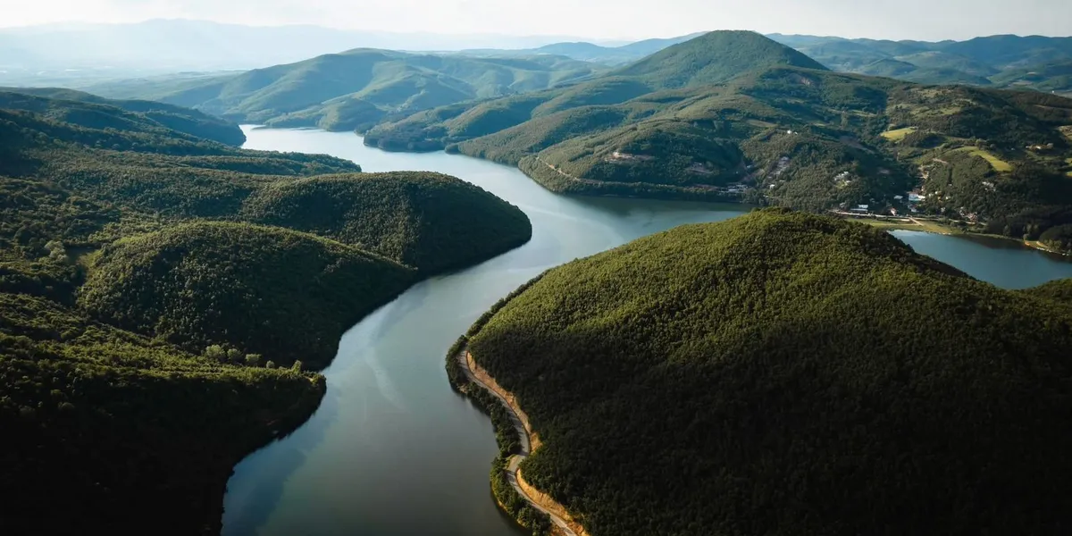 Menaxhimi i Integruar i resurseve ujore në Kosovë: Nga konceptimi i reformës te zbatimi