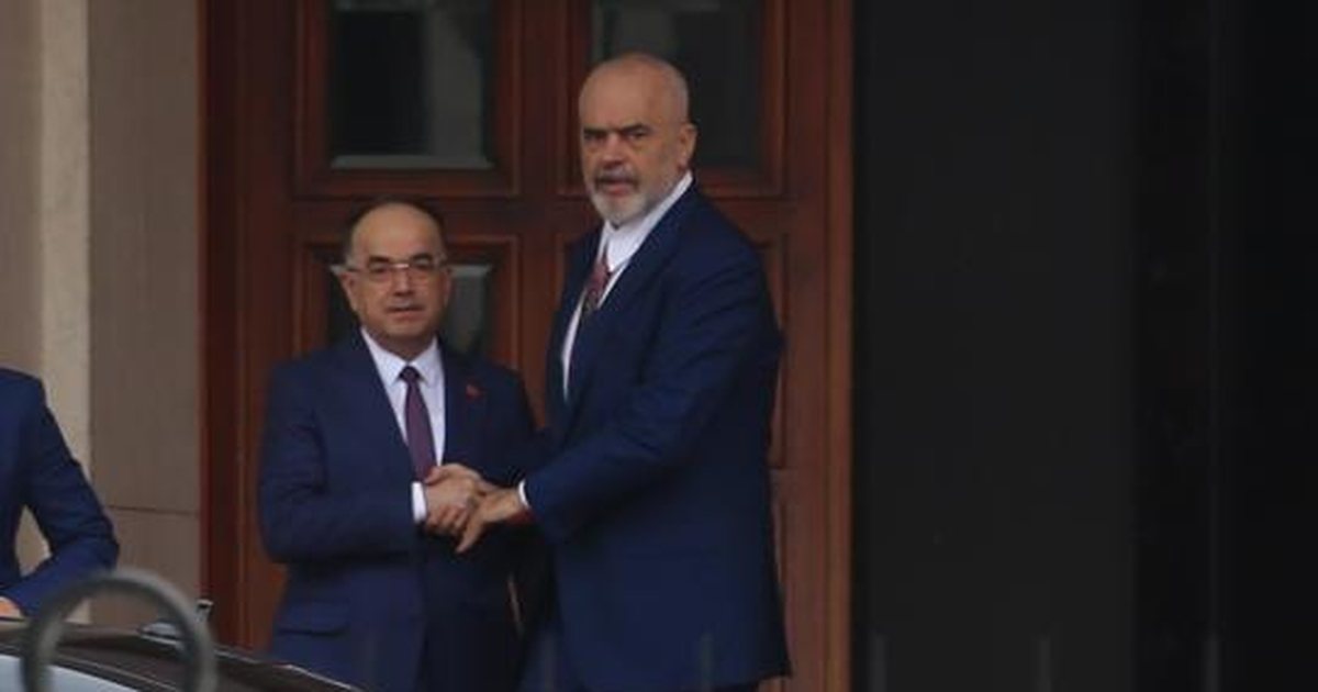 Rama takon Begajn, i dorëzon 7 ndryshimet në qeveri! Pritet dekretimi