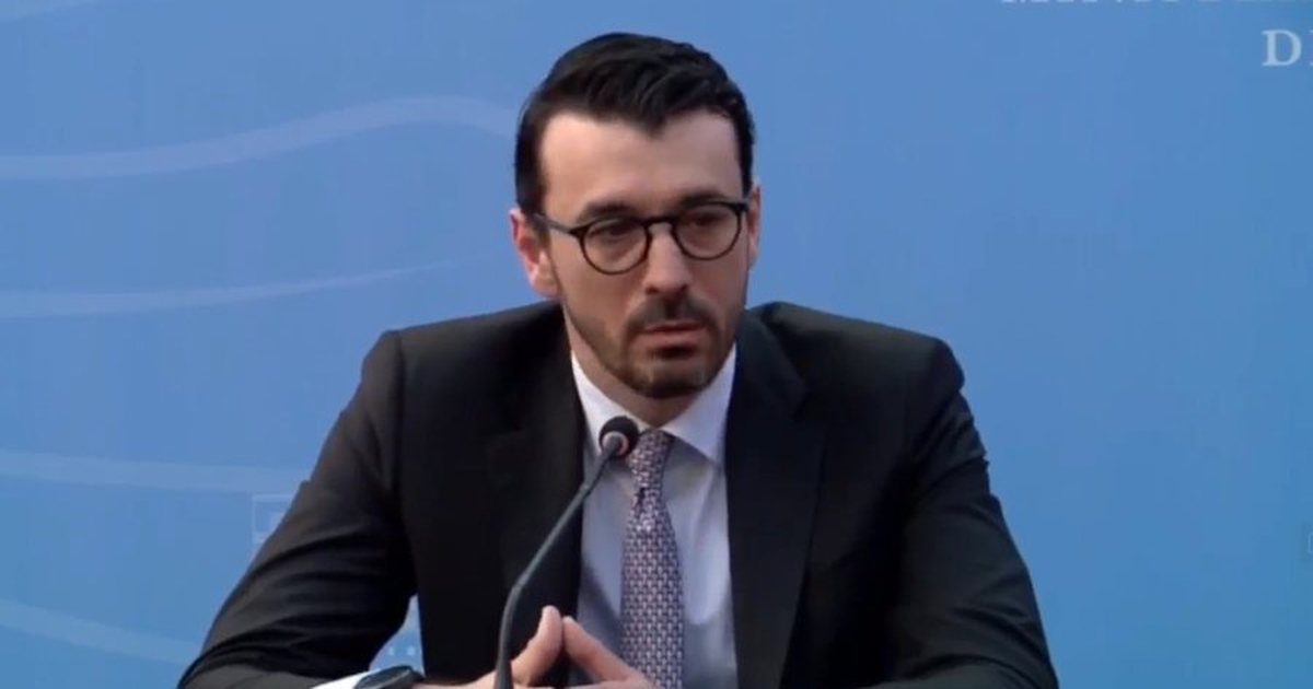 Balluku i dorëzoi stafetën, Karakaçi e falenderon për mbështetjen: Do ia dalim të çojmë përpata sfidat!