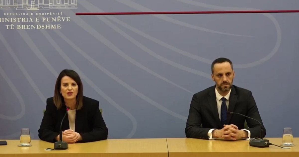 Koçiu i dorëzon stafetën Lamallarit: Të gjitha çështjet do të çohen përpara! Ministri: U riktheva në shtëpi!