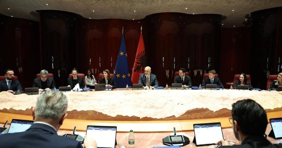 Pas rritjes së pagës minimale, qeveria merr vendimin: Kompensim për bizneset për sigurimet e punëtorëve