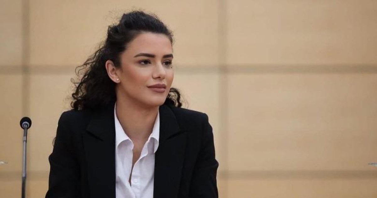 “Probleme brenda partisë”, Jola Hysaj largohet nga PD: Janë larguar parimet, po ruaj integritetin tim