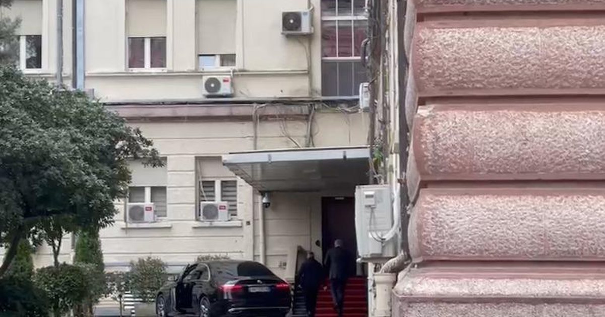 Pritet të shpallet vendimi për Ballukun, Rama mbërrin në mbledhjen e grupit të PS