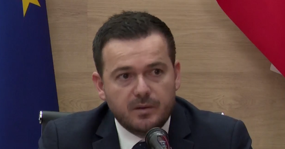 10 mijë € grant! Ministri Salla: 3 mln për stanet, 1 mln për bletarinë…për herë të parë japim edhe për dosën