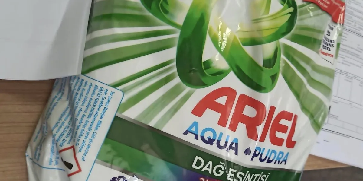 “Ariel”, Dogana e Kosovën asgjëson 4 mijë thasë me detergjent që dyshohet se është i falsifikuar
