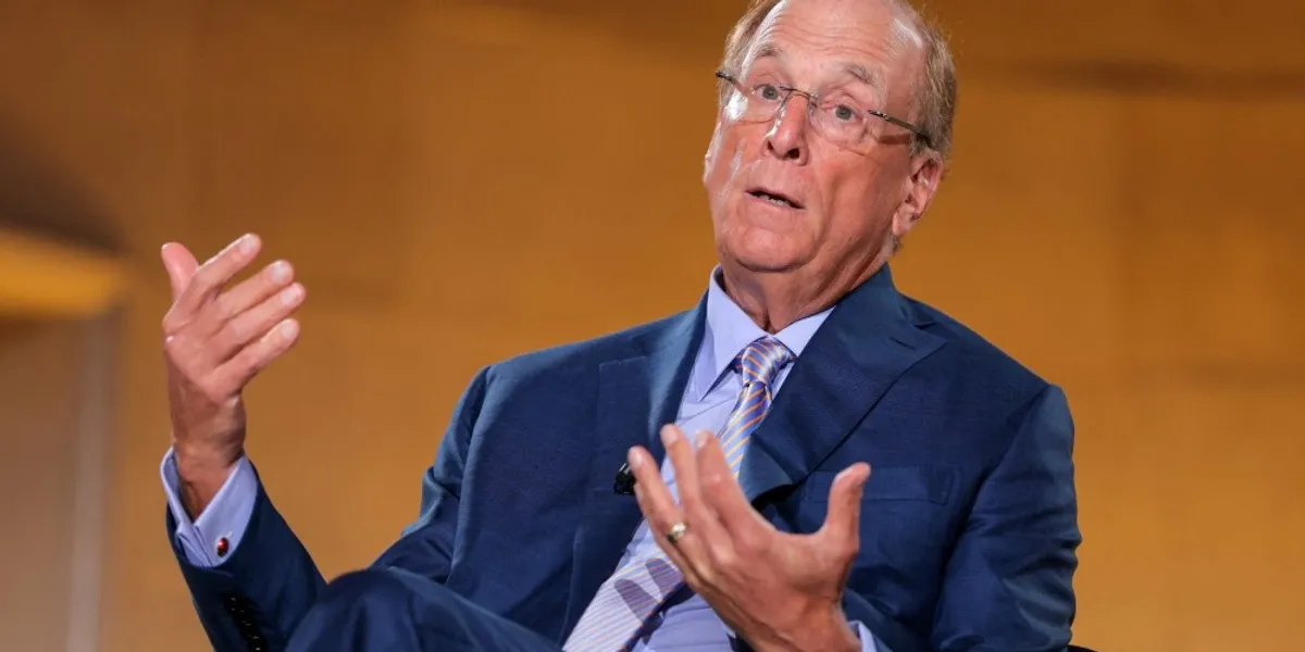 Shefi i gjigantit financiar Blackrock paralajmëron për recesion global nëse çmimi i naftës arrin 150 dollarë