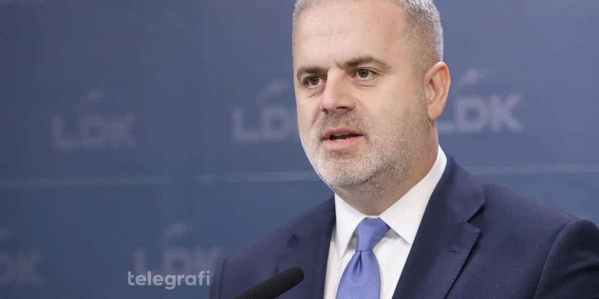 Azemi dorëzon dëshmi në ZRRE, kërkon hetim urgjent për njehsorët e energjisë