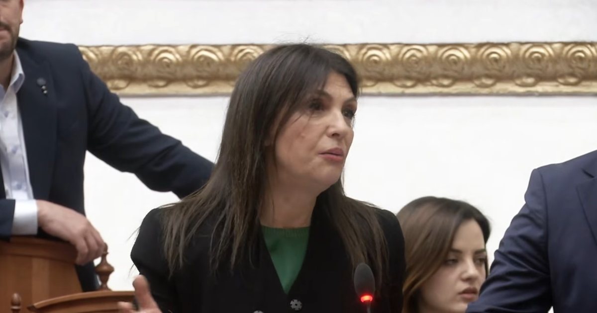 Topalli rikthen shprehjen në Kuvend, i drejtohet Peleshit për Ballën: Kapeni prej zhelesh e nxirreni jashtë (VIDEO)