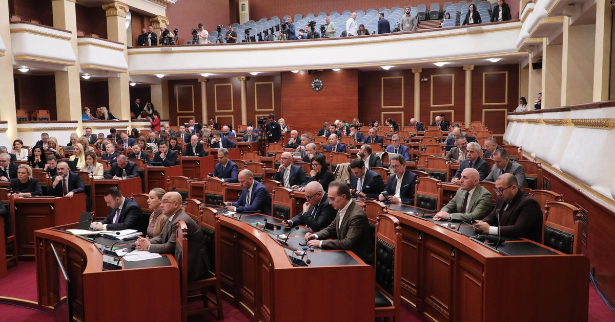 Sot mblidhet Kuvendi! 4 interpelanca në rend dite, Rama vizitë në Itali