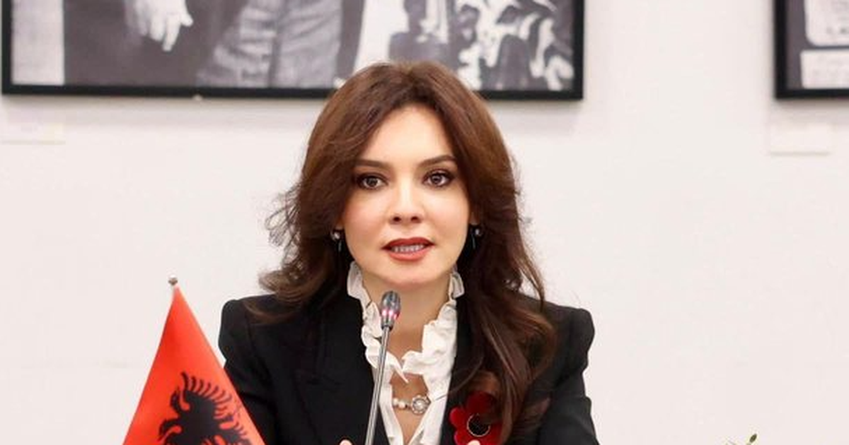 “Qen që s’më kafshojnë!” Spiropalit: PS po zëvendësohet nga një strukturë fosile..nuk i përgjigjen ligjit, por urdhrit