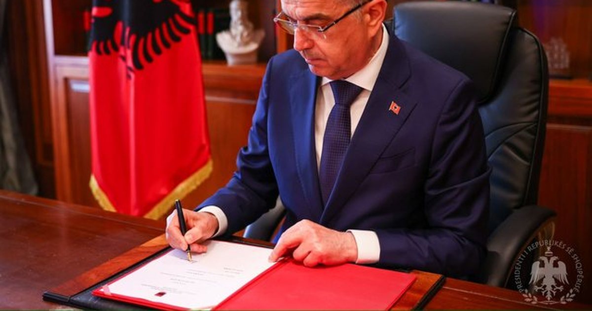 Presidenti Bajram Begaj liron nga detyra 5 ambasadorë
