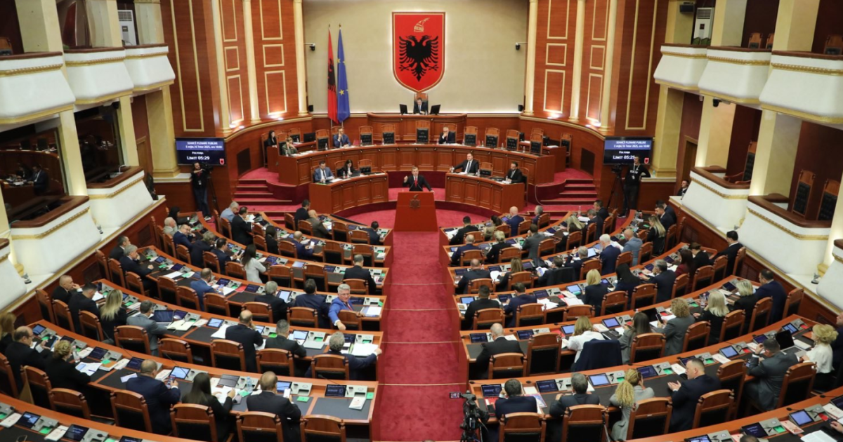Kuvend: Bashkohen interpelancat, ministrat do mbajnë fjalën 1 herë