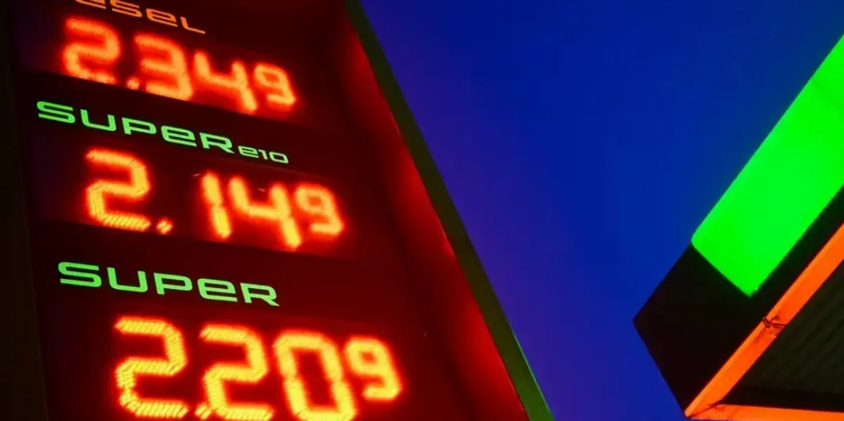 Rritja e çmimeve të naftës dhe benzinës – a po gjen Gjermania një rrugëdalje?