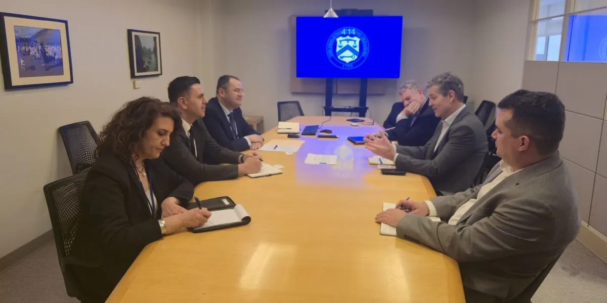 Guvernatori i BQK-së takon zyrtarë të Thesarit amerikan, flasin për luftën kundër pastrimit të parave dhe zhvillimin e tregut të kapitalit