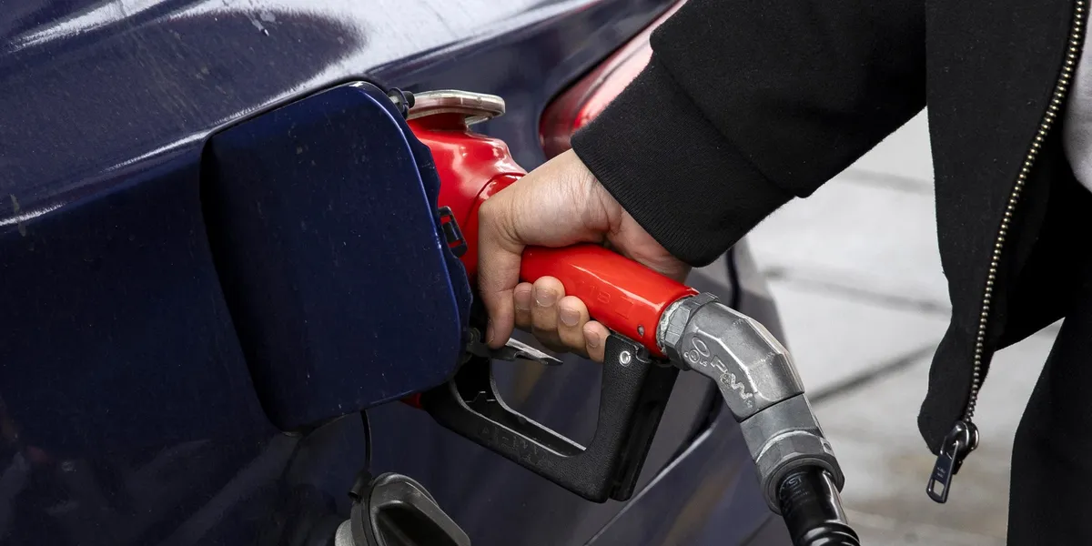 Derivatet më lirë sot, çmimet shënojnë rënie të lehtë krahasuar me dje