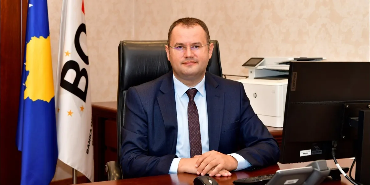 Guvernatori i BQK-së, nga zyrtarët publik me pagën më të lartë në Kosovë