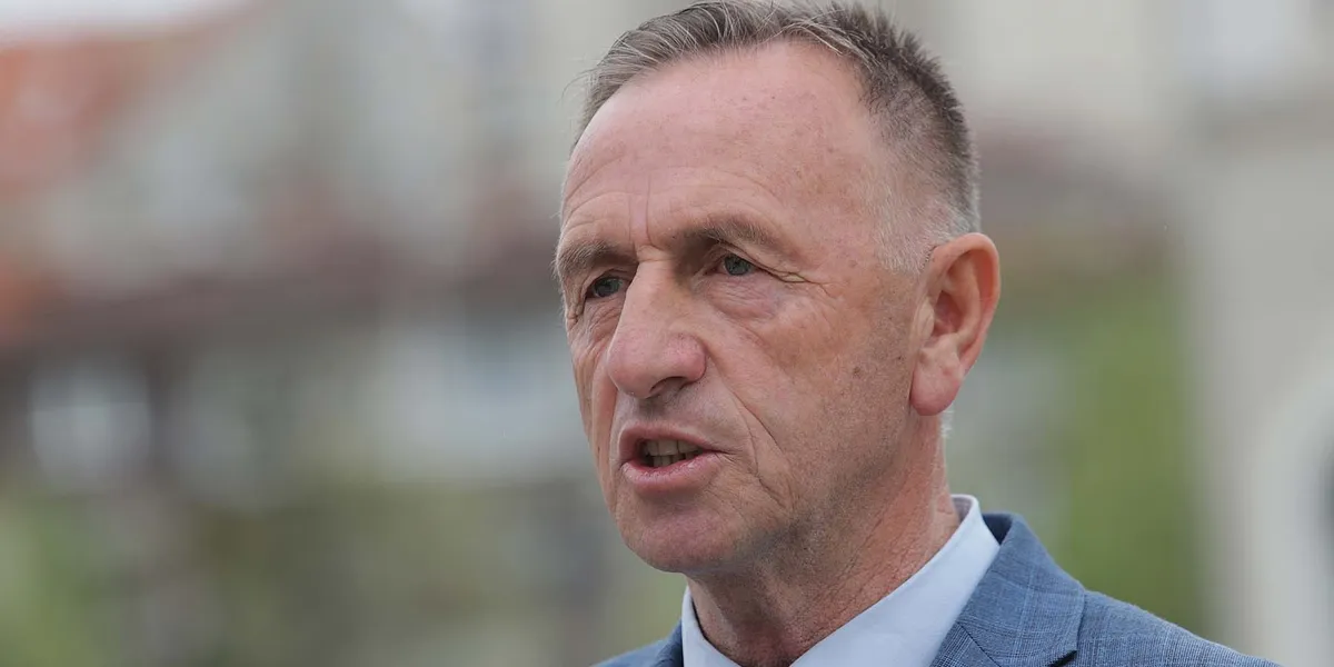 ​Inspektohen 110 vendpunishte, Azemi: Gjobat ndaj pronarëve janë të buta, duhet të ashpërsohen