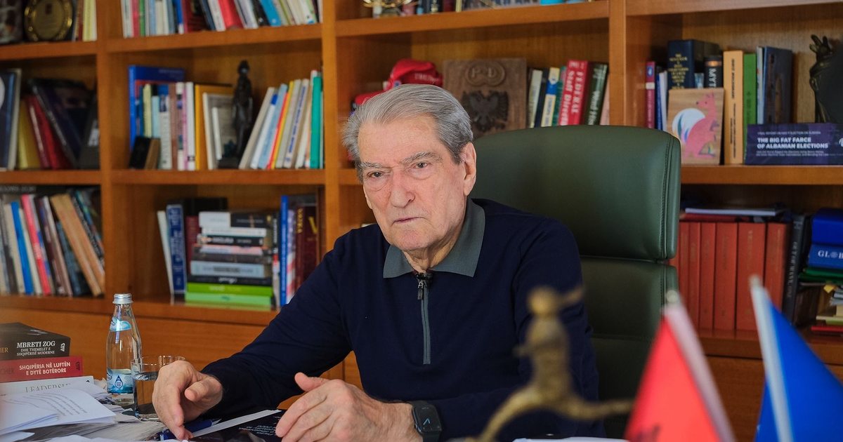 Në ‘garë me veten’ për kreun e PD, reagon Berisha: S’i pranojmë tradhtarët e partisë, Salianji e shiti veten në burg