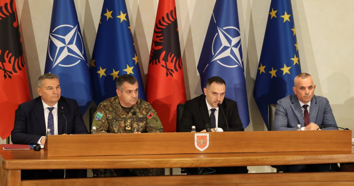 ‘Sezoni’ i zjarreve! Ministri i Mbrojtjes: 1 mld lekë për mbrojtjen civile, s’janë ndalur trajnimet