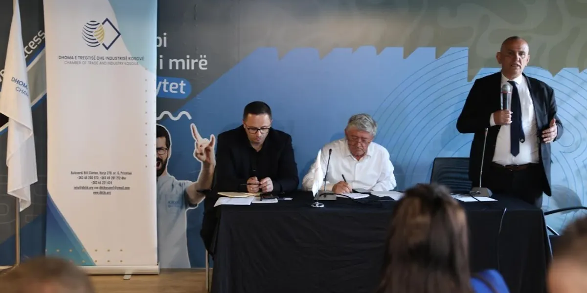 DhTIK: Kriza politike dhe shkuarja në zgjedhje po godasin ekonominë