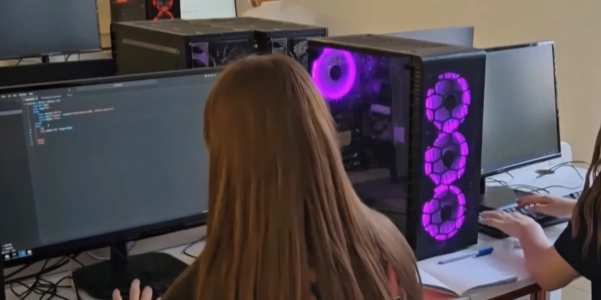 IT-ja po e ul papunësinë në Kosovë, teknologjia hap vende pune dhe rrit eksportet