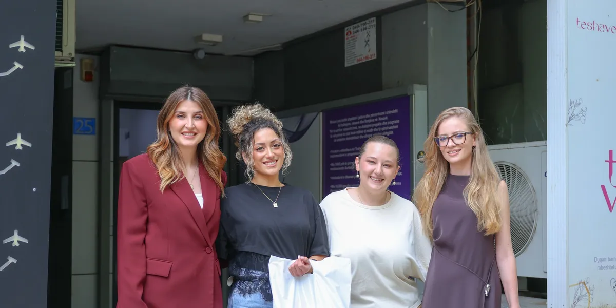 Albi Fashion dhuron veshmbathje për të mbështetur nënat dhe fëmijët në Kosovë