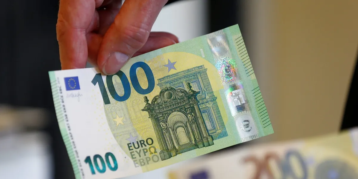 Ekzekutohen shtesat prej 100 eurosh për fëmijët dhe pensionistët