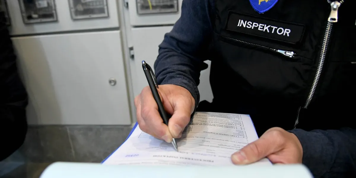 Dhjetëra njehsorë me parregullsi, KEDS gjobitet me 110 mijë euro