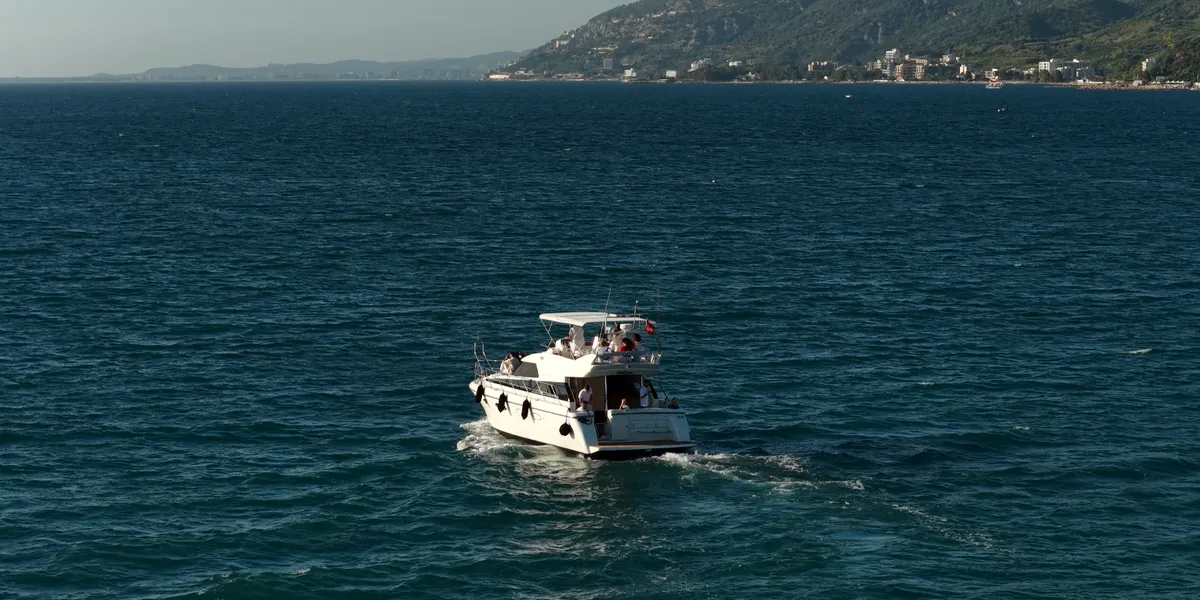 'Aura Voyage Yachts' prezanton në Orikum eksperiencën e re të jahteve luksoze në bregdetin shqiptar